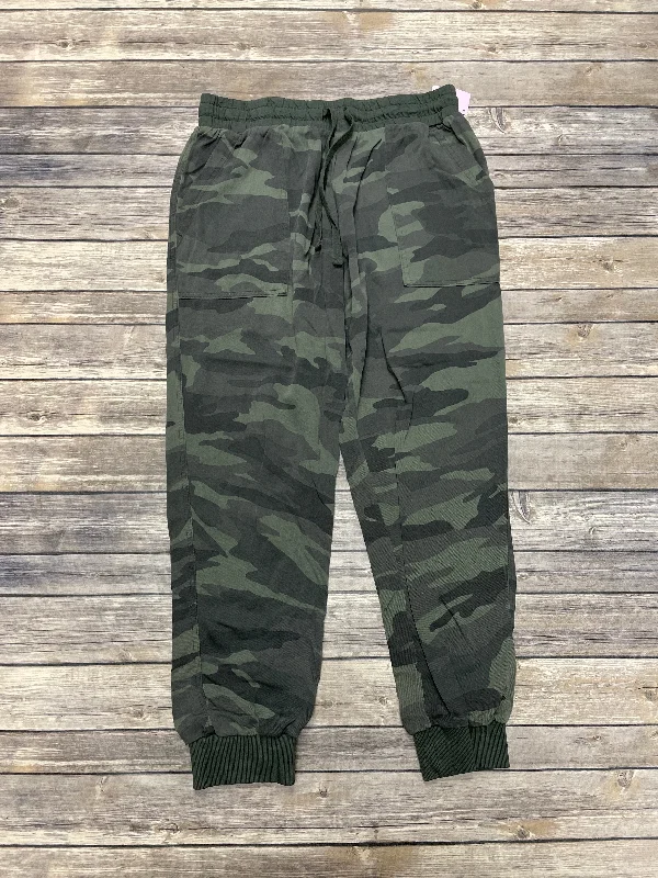 Waterproof work pants for wet job conditions -Pants Joggers By Splendid In Camouflage Print, Size: M