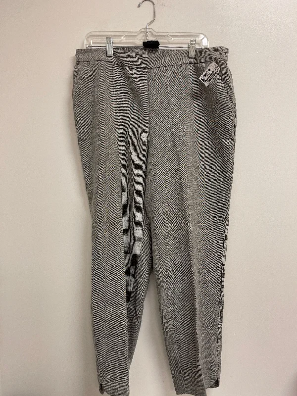 Tailored wool pants for sharp winter dressing -Pants Cropped By Chicos In Grey, Size: 12