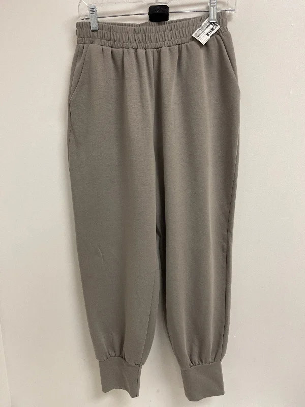 Waterproof rain pants for stormy weather protection -Pants Lounge By Clothes Mentor In Grey, Size: M