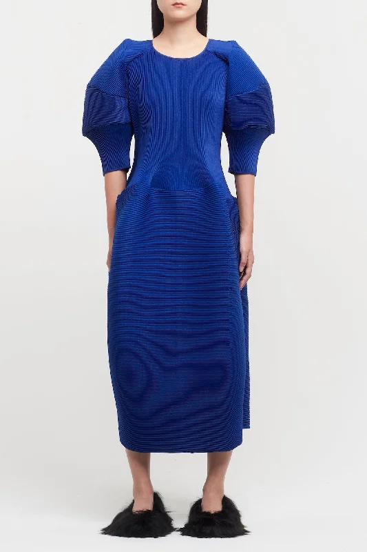 Holiday Jeans for Festive -Melitta Baumeister Blue Big Sleeve Ripple Dress