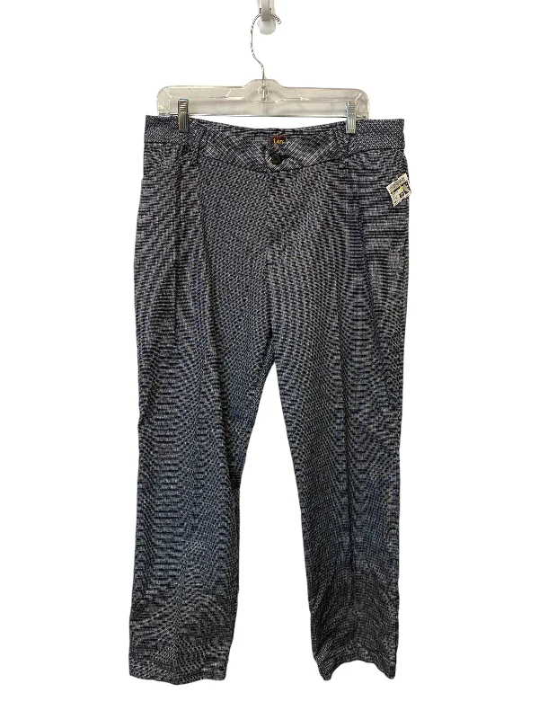 Stylish cropped pants for warm season trends -Pants Other By Lee In Grey, Size: 16