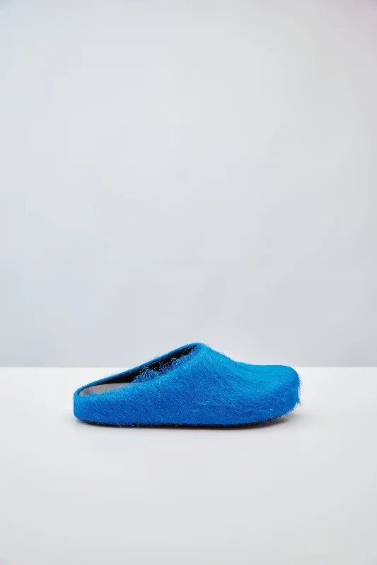 Cropped Jeans for Summer Look -Marni Calf Hair Slippers in Blue