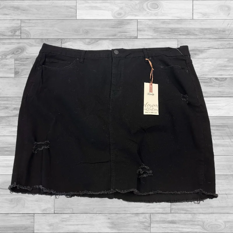 Durable skirts for long-lasting wardrobe staples -Skirt Mini & Short By Royalty In Black, Size: 22