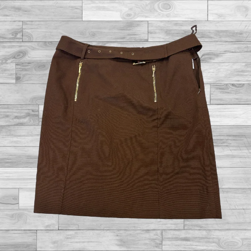 A-line skirts for flattering timeless silhouettes -Skirt Mini & Short By Anne Klein In Brown, Size: 12