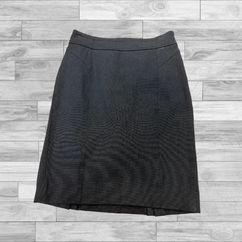 Pleated skirts for sophisticated evening wear -Skirt Mini & Short By Banana Republic In Black, Size: 6