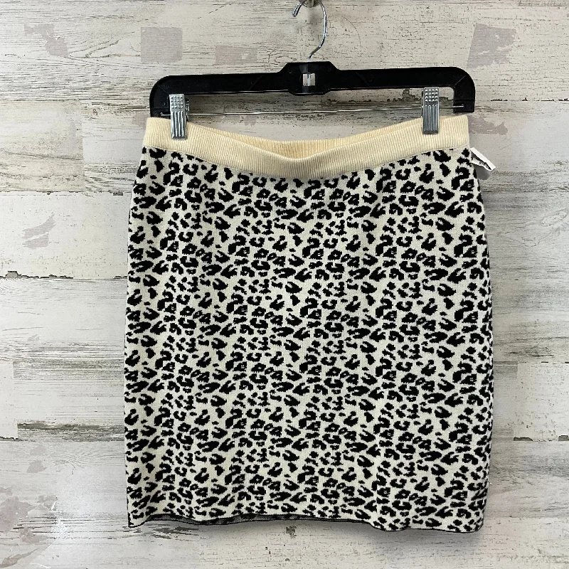 Designer skirts for luxury fashion flair -Skirt Mini & Short By Le Lis In Animal Print, Size: L